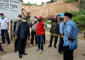 Tinjau Lokasi Abrasi, Anggota Komisi III DPRD Samarinda, Menduga Adanya Kelalaian