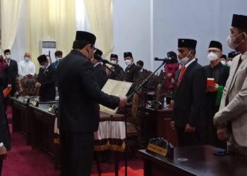 Suwanto Dilantik Menjadi Anggota DPRD Balikpapan, Gantikan Almarhum  Riri Saswita