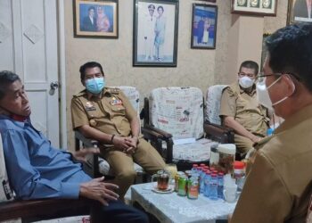 Silaturahmi Gubernur dan Wagub ke Kediaman Haji Hafid di Nunukan