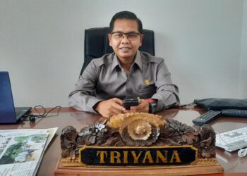 Satpol-PP Tertibkan PKL di Beberpa Kawasan Samarinda, Triyana Anggota Komisi I Beri Apresiasi