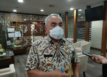 Isran Noor Tegaskan Tidak Ada Pelayanan Khusus Pada Masyarakat Adat Soal Vaksinasi