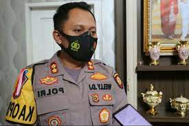Karolog Polda Kaltim Kombespol Parlindungan Silitonga Bersama Tim Supervisi Polda Kaltim Pastikan Giat PPKM, Isoter Terlaksana