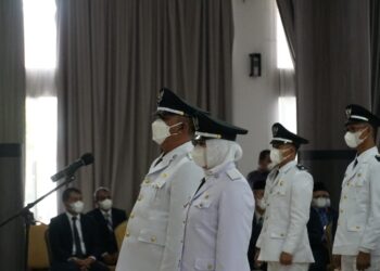 Bupati Kutim Lantik 63 Kepala Desa Terpilih