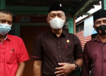 Budiono Gelar Reses Selain menjaring Aspirasi Warga,Budiono juga Mengajak Warga Untuk Vaksin
