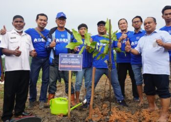 Jelang Dilantik, DPD Demokrat Kaltim Gelar Doa Bersama dan Santunan di Ponpes Tahfidzul Qur’an Baitul Huffadz