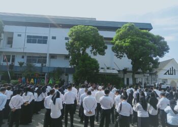 Rusmadi Lantik Ratusan ASN dan P3K : Jadi Pelayan Publik Jangan Cengeng