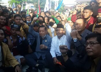 DPRD Kaltim Sepakati Tuntutan Aksi Massa, Makmur : Kita Akan Sampaikan Hasil Ini Ke DPR RI Secepat Mungkin
