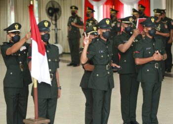233 Putra Terbaik Kalimantan Dilantik Pangdam VI/Mlw Menjadi Prajurit TNI AD.