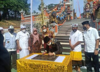 Wali Kota Resmikan Pura Hyang Guru Balikpapan Km 8 Graha Indah