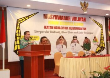 Usai Membuka Acara, Hadi Mulyadi Berpesan Fokal IMM Kaltim Turut Aktif dalam Proses Kemajuan Kaltim