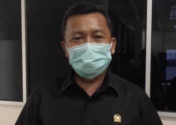 Parlindungan Meminta Agar Sekolah Swasta Juga Mendapatkan Baju Seragam Gratis Dan Subsidi SPP