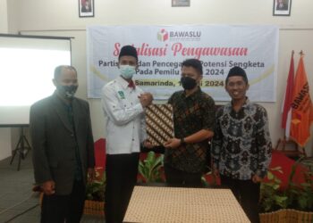 PW KAMMI Kaktimtara Menandatangani Perjanjian Kerjasama Dengan Bawaslu Provinsi Kalimantan Timur