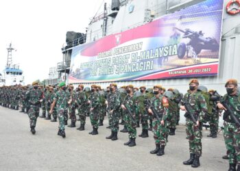 450 PERSONEL SATGAS PAMTAS DARAT RI-MALAYSIA YONARMED 5/PANCAGIRI TIBA DI BALIKPAPAN