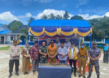 Anggota Komisi V DPR RI H Irwan, Resmikan Renovasi Sekolah SMPN 1 dan SDN 015 Sangkulirang