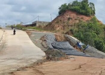 Dinas PU Balikpapan Selidiki Penyebab Longsor nya Siring Jalan Mukmin Faisal