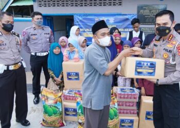 Sambut HUT Lantas Ke-67, Dit Lantas Polda Kaltim Bagikan Paket Sembako ke Panti Asuhan