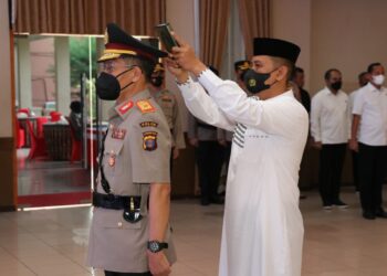 Kapolda Pimpin Upacara Pelantikan Wakapolda Kaltim