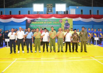 KASDAM VI/MLW RESMI BUKA PERTANDINGAN BULU TANGKIS SANTRI PANGDAM VI CUP TAHUN 2022