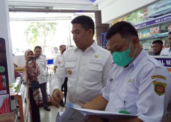 Masih Nekat Jual Obat Sirop, Dua Apotek Ditutup