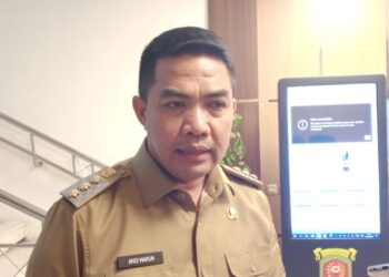 Andi Harun Berserta Camat dan Lurah Bersama-sama Mengevaluasi Program Probebaya Agar Lebih Baik