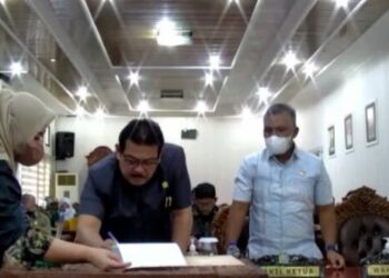Rapat Paripurna DPRD Balikpapan Bahas KUA PPAS Perubahan 2022