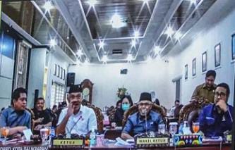 Paripurna DPRD, Jawaban Walikota  Atas Pandangan Umum Fraksi Terhadap Raperda APBD Perubahan 2022