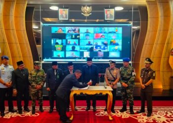 Wali Kota Samarinda Andi Harun Tetapkan Raperda RTRW.