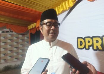 Sabaruddin Panrecalle Gelar Reses di RT 25 Manggar Baru