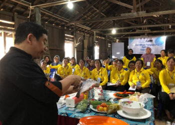 Dukung Peningkatan SDM Kepariwisataan, Dispar Provinsi Kaltim Gelar Pelatihan Penyajian Kuliner di Tanjung Isuy