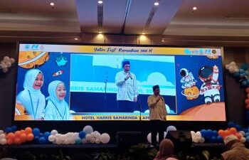 Hadi Mulyadi Dinobatkan Sebagai Bapak Yatim di Acara Yatim Fest Ramadan