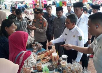 Bupati Minta Diskop dan UMKM Terus Bergeliat pada Bazar Serta Tingkatkan Perputaran Ekonomi