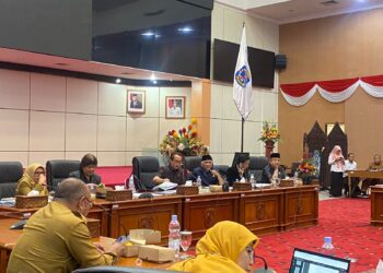 Sumaryono Pertanyakan Keluhan Pedagang Soal Biaya Balik Nama Lapak di Pasar Taman Telihan