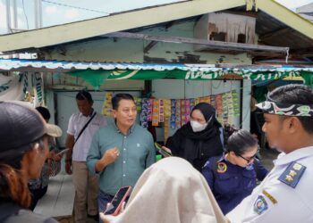 Bekerja Tidak Sesuai K3, Irfan Ancam Hentikan Pengerjaan Kantor Kelurahan Satimpo