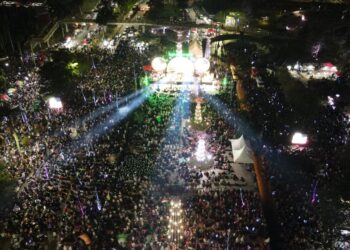 Puluhan Ribu Jemaah Hadir di Kukar Bersholawat II, Wabup Rendi Solihin: Obat Rindu