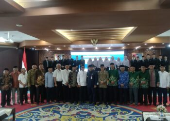 Lepas 21 Peserta PKU Gontor, Akmal Malik Harapkan Dapat Memandu Masyarakat.