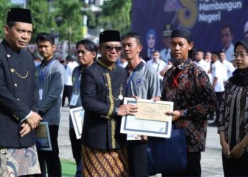 Hari Bakti PU ke-78, Dinas PUPR Pera Kaltim Rayakan Prestasi dan Dedikasi dengan Sunatan Massal dan Penghargaan