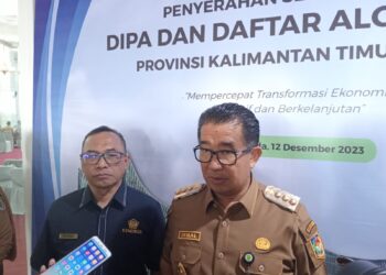PJ Gubernur Kaltim Serahkan DIPA dan TKD Tahun Anggaran 2024 