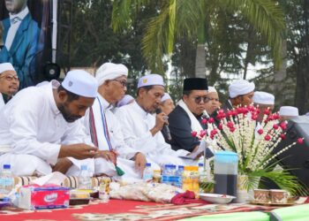 Rendi Solihin Hadiri Haul Datu Syekh Abu Tholhah, Anggap Sebagai Panggilan Hati