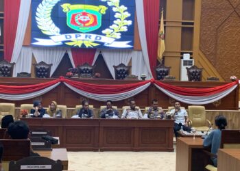 PMII Geruduk Kantor DPRD Samarinda Minta Kepala DLH Dicopot, Anhar: Apakah Ada Yang Lebih Baik?