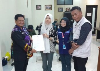 Serahkan Sertifikat Halal Kepada Wirausaha Muda, Dispora Kukar: Bantu Kembangkan Usaha