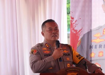 Berkunjung Ke Polsek Tenggarong Sebrang, Kapolres Kukar : Berikan Pengabdian Terbaik Kepada Masyarakat