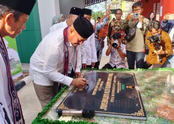 Bupati Kukar Edi Damansyah Resmikan Kantor BAZNAS 