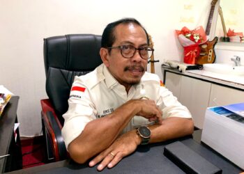 Air Sungai Karang Mumus Menghijau, Angkasa: Kalau Coklat Apa Itu Aman?