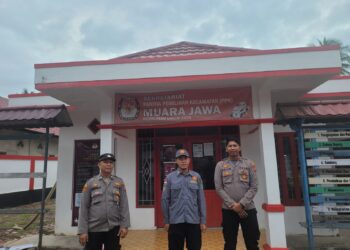 Jaga Kamtibmas Jelang Pilkada Serentak, Polsek Muara Jawa Gelar Patroli Dialogis