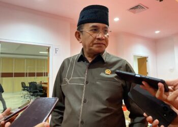 Ketua Komisi I DPRD Samarinda Tekankan Pentingnya Koordinasi dalam Perizinan Baliho