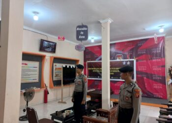 Sat Samapta Polres Kutai Timur Laksanakan Pengamanan Kantor KPU