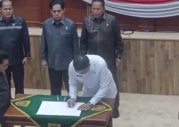 Andi Harun Paparkan Pencapaian Gemilang Pengelolaan Keuangan Daerah di Rapat Paripurna DPRD  