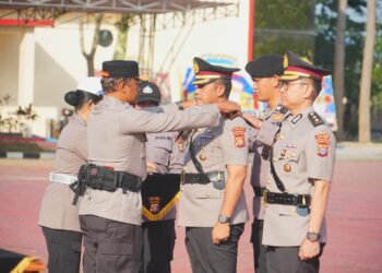 Kapolda Kaltim Pimpin Upacara Serah Terima Jabatan Kapolres Kutim