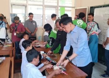 Anggaran Makan Bergizi Gratis Tak Turun, Gibran : Kualitasnya Tetap dan Menu Tiap Daerah Berbeda