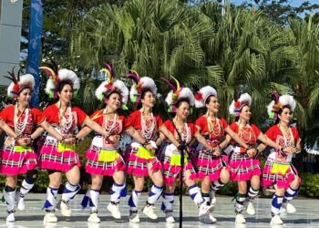 Keanekaragaman Budaya Warnai Kirab EBIFF 2024 di Kalimantan Timur